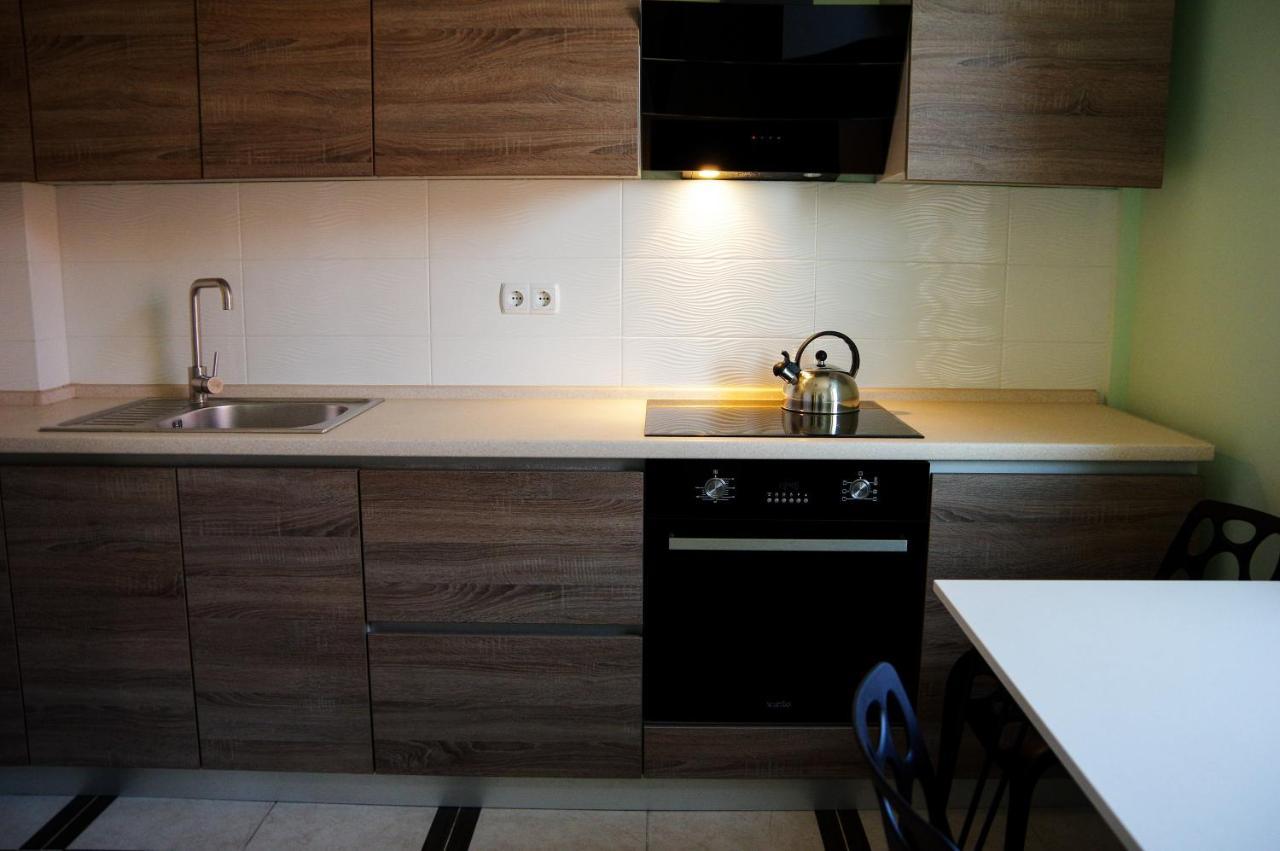 Chiernomorskie Apartamenty Odessa Exterior photo